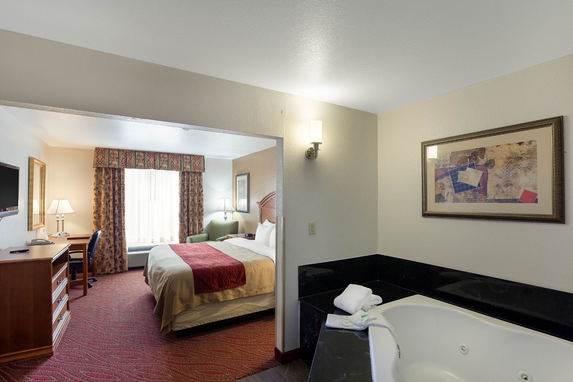 Comfort Inn & Suites near Medical Center