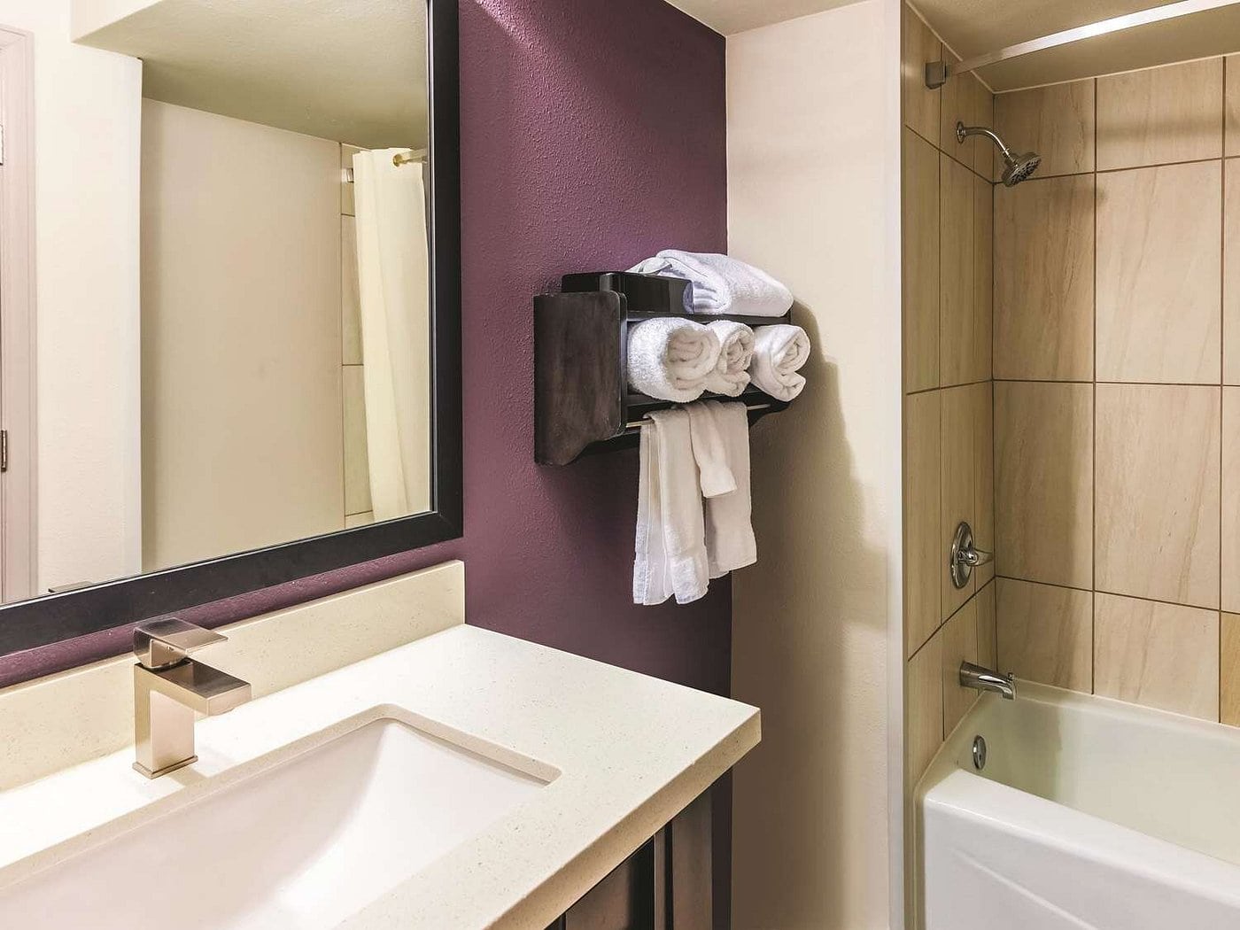 La Quinta Inn & Suites by Wyndham Colorado Springs North La Quinta Inn & Suites by Wyndham Colorado Springs North